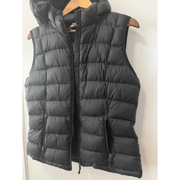 Charter Club Packable Black Hooded Down Puffer Vest Size Medium - Picture 5 of 12